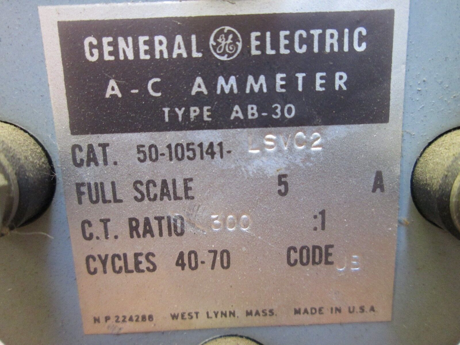 GE Type AB-30 AC Ammeter 50-105141-LSVC2 0 - 1.5KA 40 - 70Hz Used