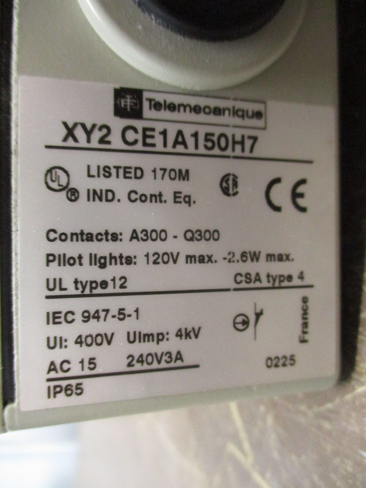 Telemecanique Cable Pull Switch XY2 CE1A150H7 Used