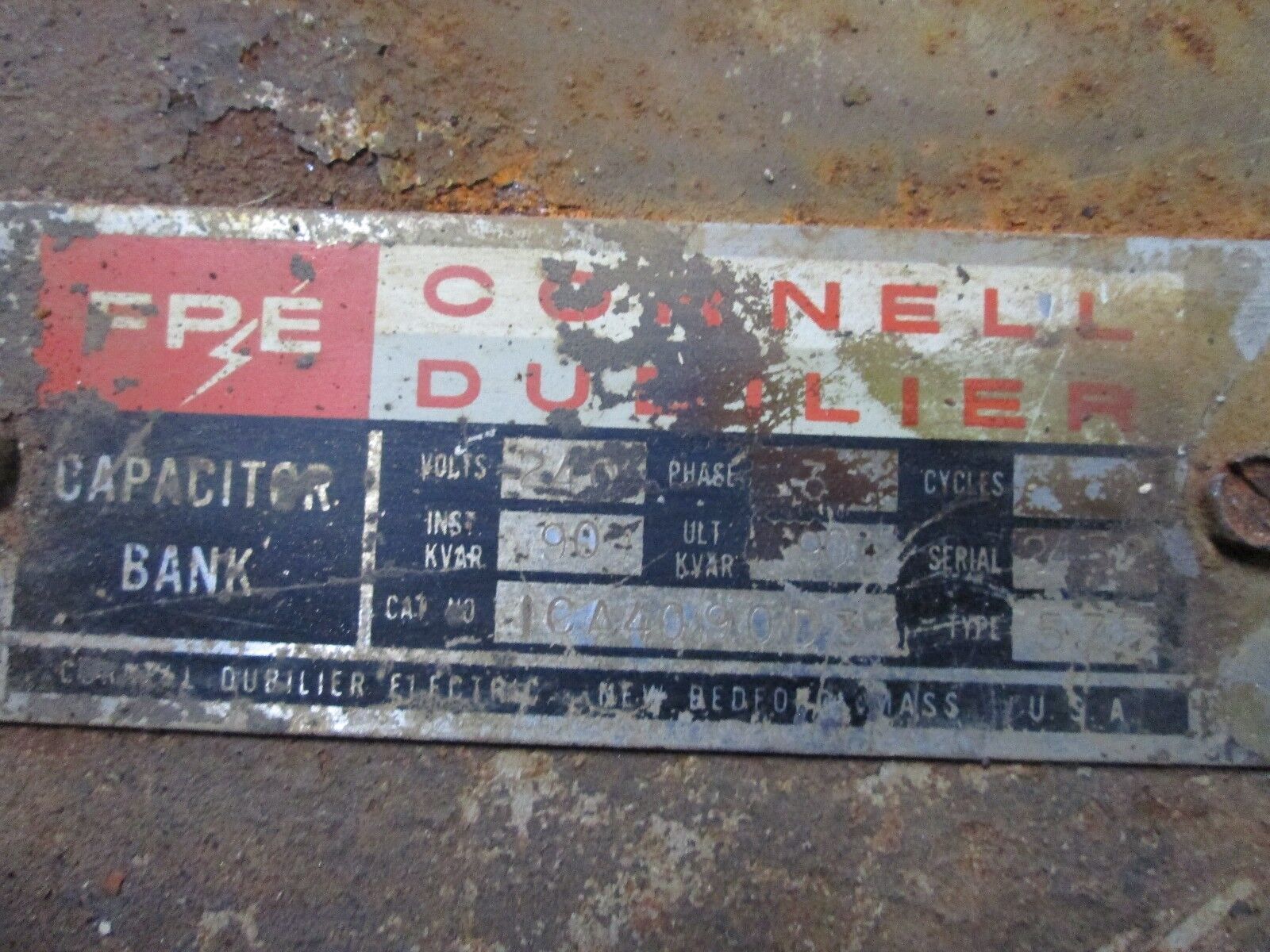 Cornell Dubilier Capacitor ICA4090D33 90 KVAR 240V 3Ph Used