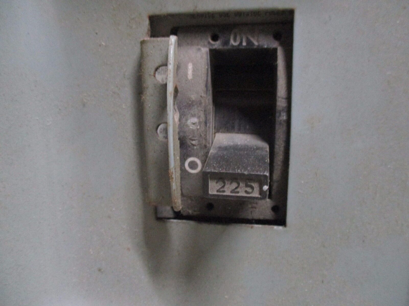 Square D Enclsoed Circuit Breaker KAL36225 225A 600V Used