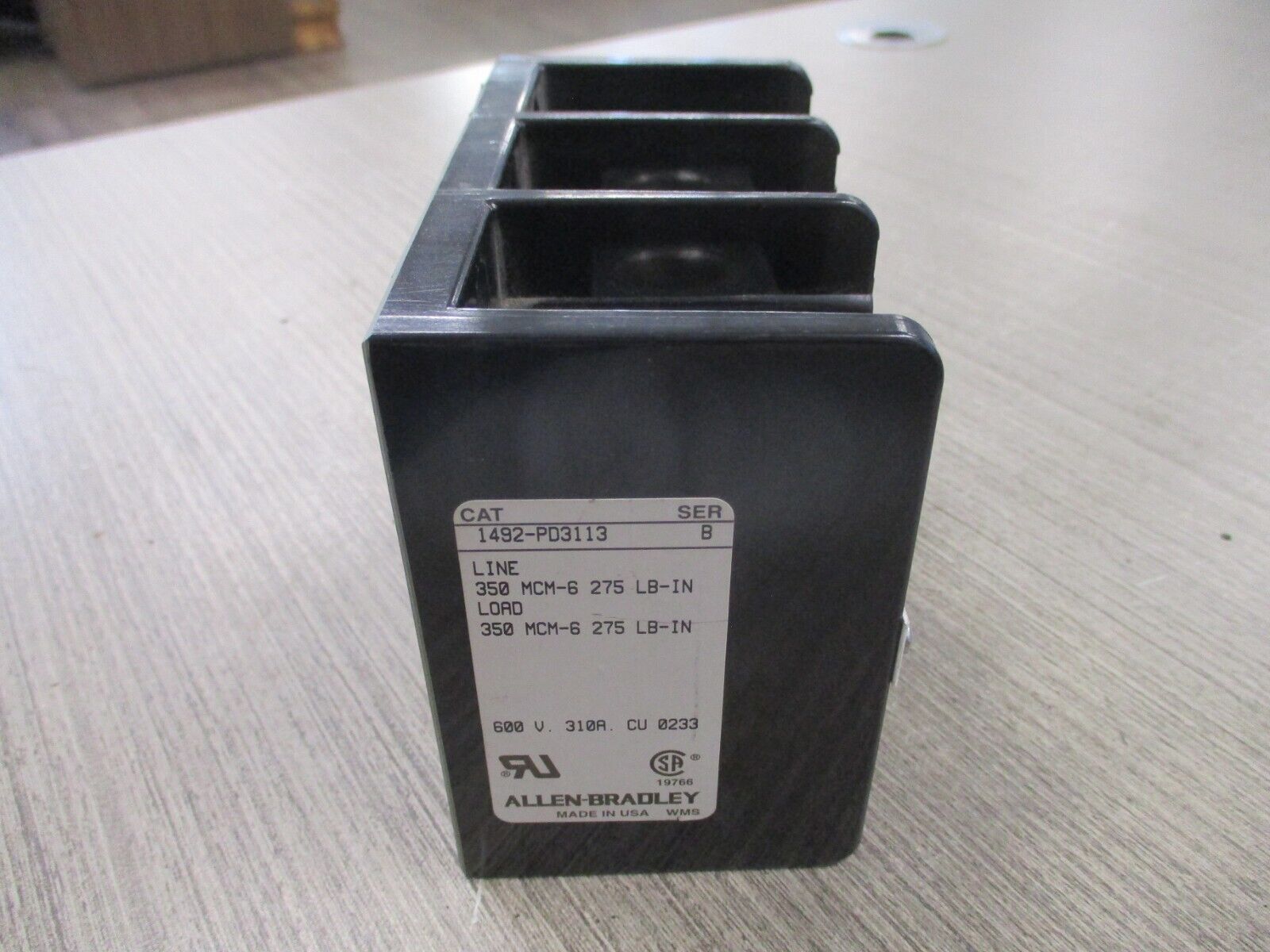 Allen-Bradley Power Distribution Block 1492-PD3113 Ser. B 310A 600V 39 Used