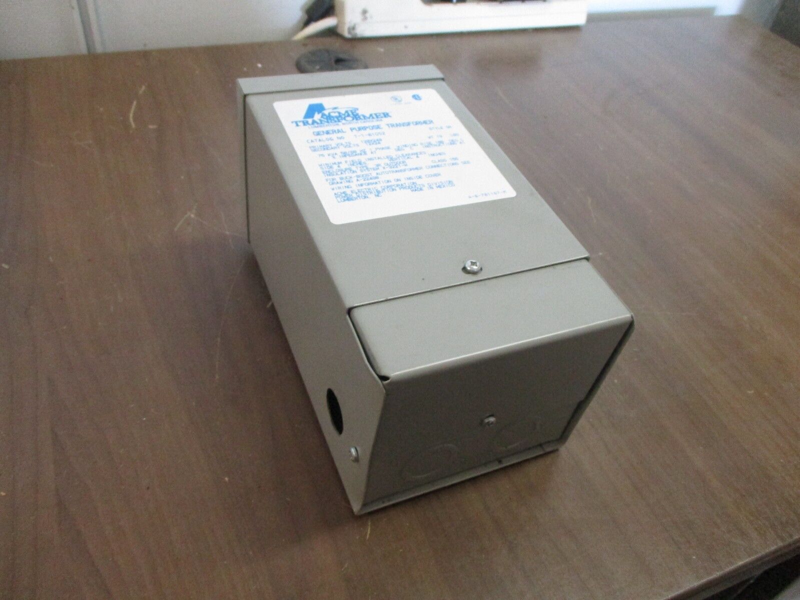 Acme Transformer T-1-81052 0.75kVA Pri: 120/240V Sec: 12/24V 1Ph 50/60Hz Used