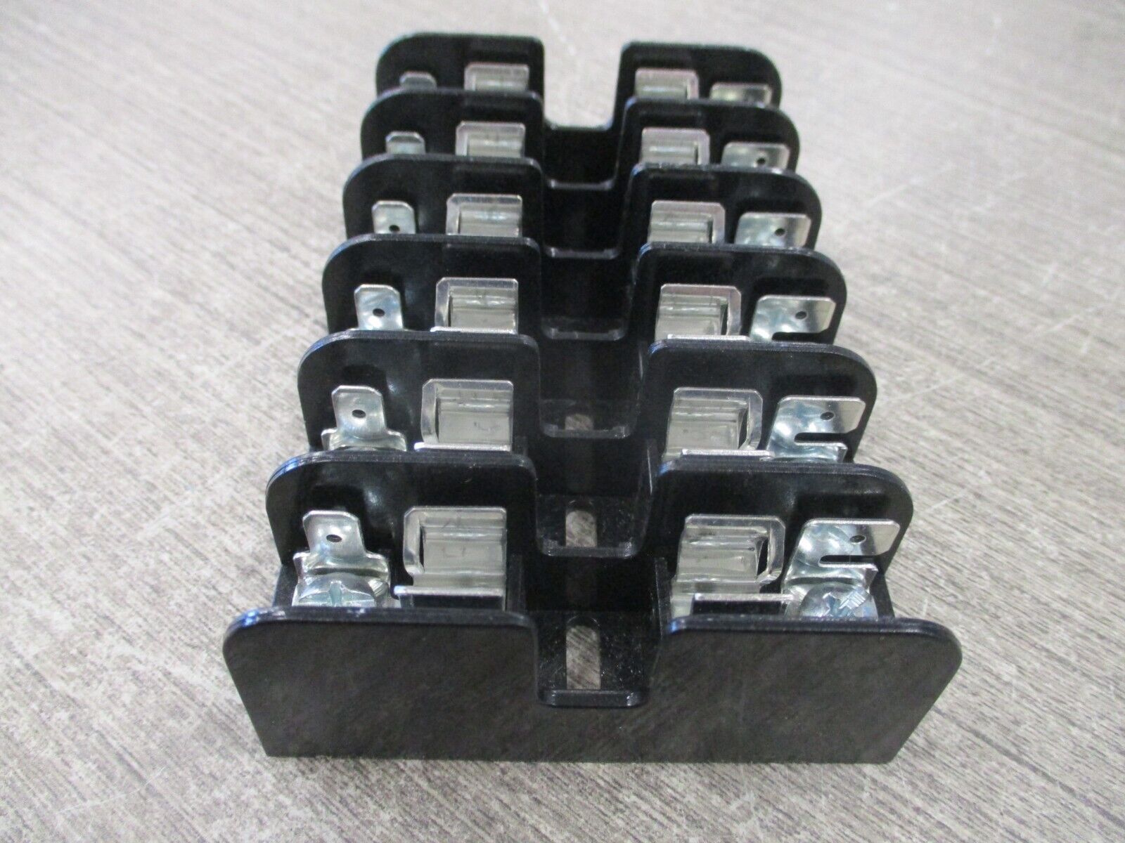 Ferraz Shawmut Fuseblock 30320 30A 600V 6P Used