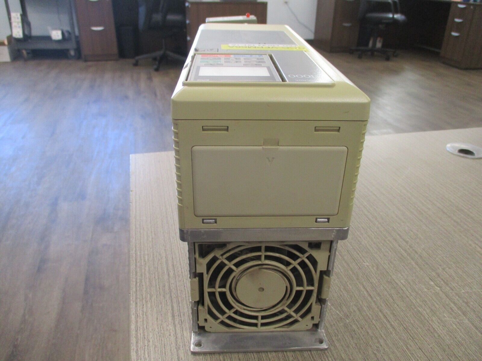 Yaskawa Z1000 AC Drive CIMR-ZU4A0008FAA Rev. A 3HP 3PH Input; Output; Used
