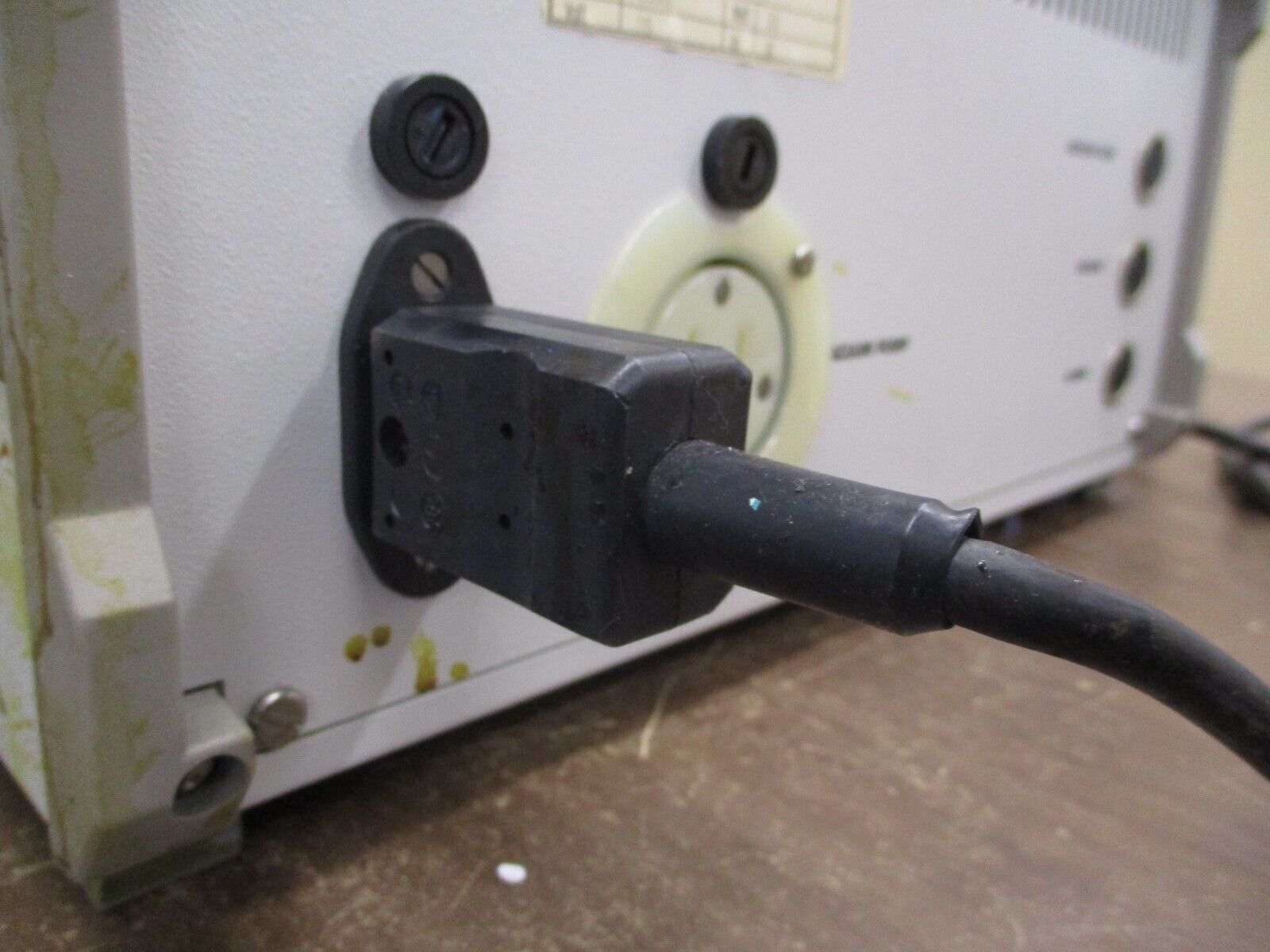 Fischer Vacuum Control 0180-0100-00 V 100 200W 115V 60Hz Used