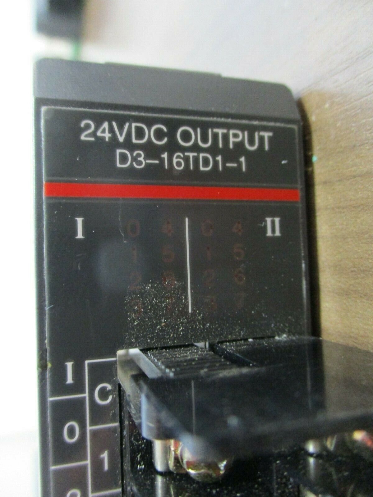 Automation Direct Output Module D3-16TD1-1 5-28VDC 0.5A *No Terminal Cover* Used