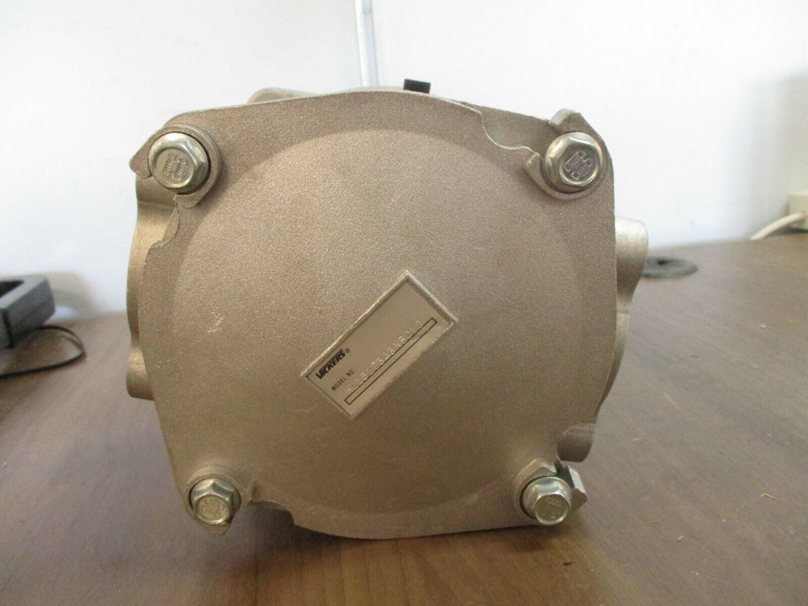 Vickers Filter HL151D343NBC10 New Surplus