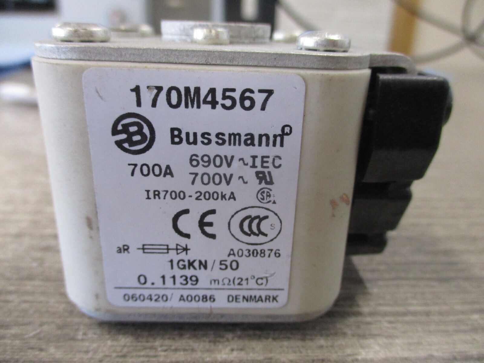 Bussmann Fuse 170M4567 700A 700V Used