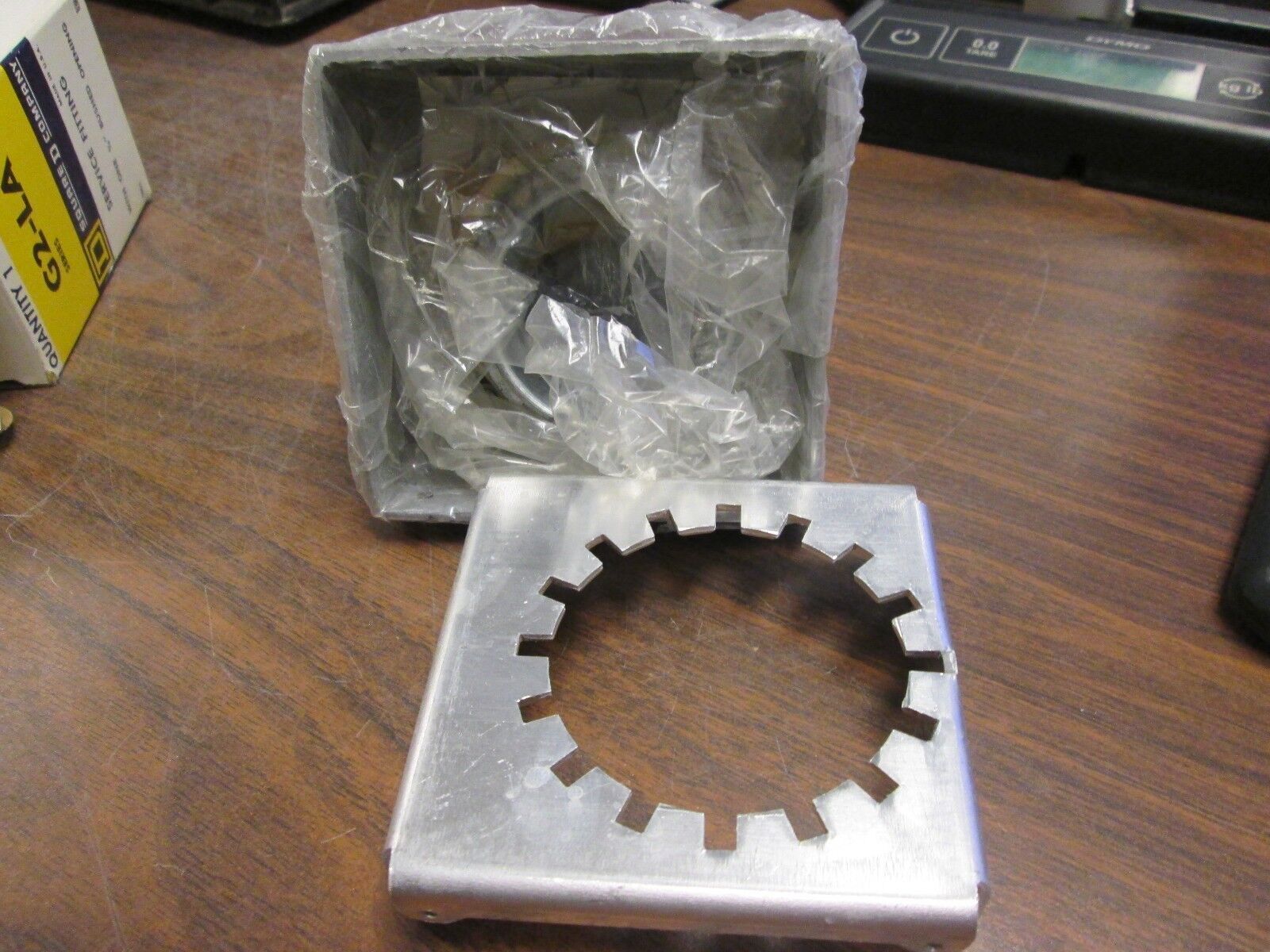 Square D Service Fitting G2-LA (1) 3/4" Bushed Opening New Surplus
