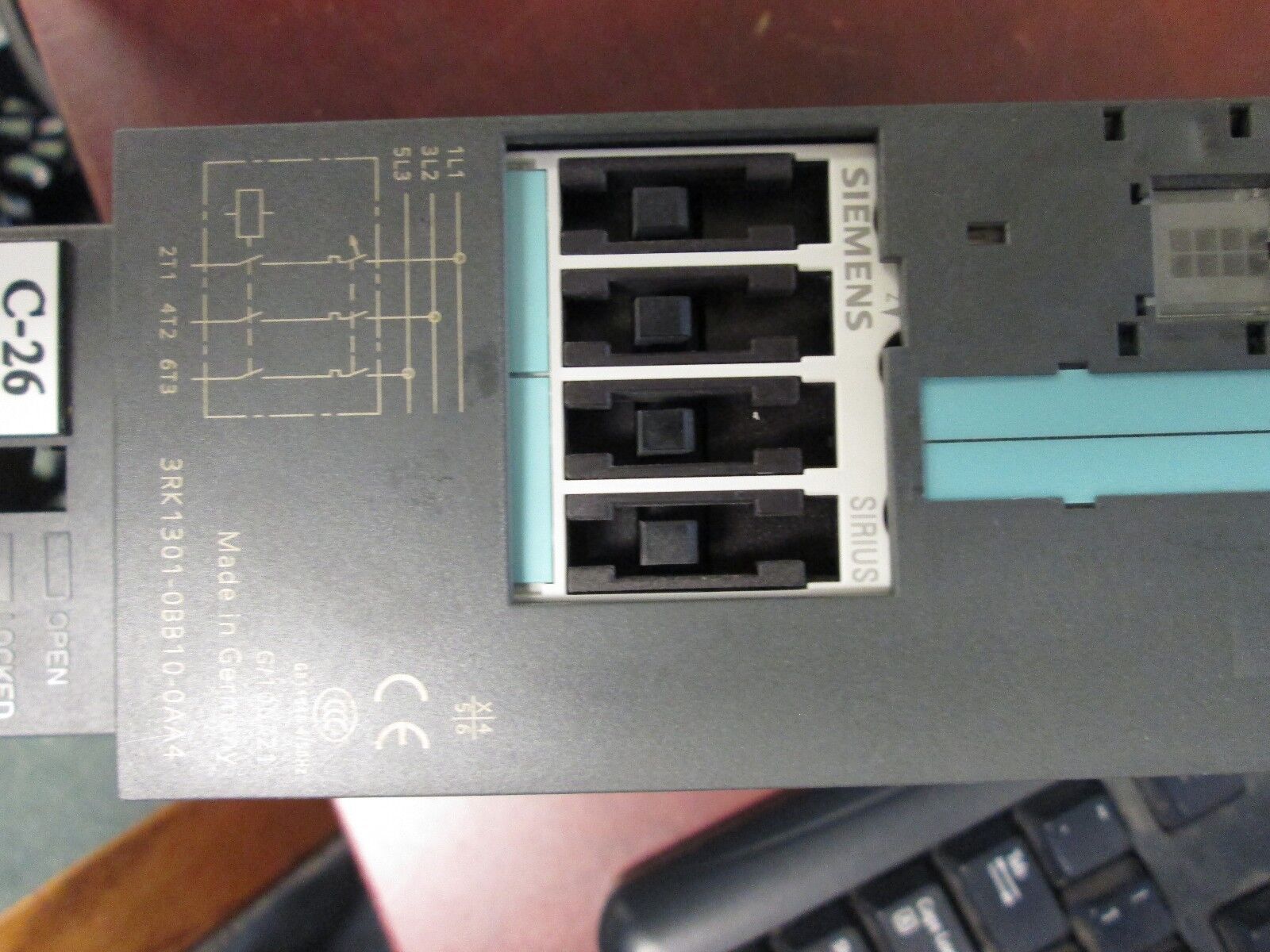 Siemens Sirius Starter 3RK1301-0BB10-0AA4 DS1E-XHF 24VDC Coil Broken Top Latches