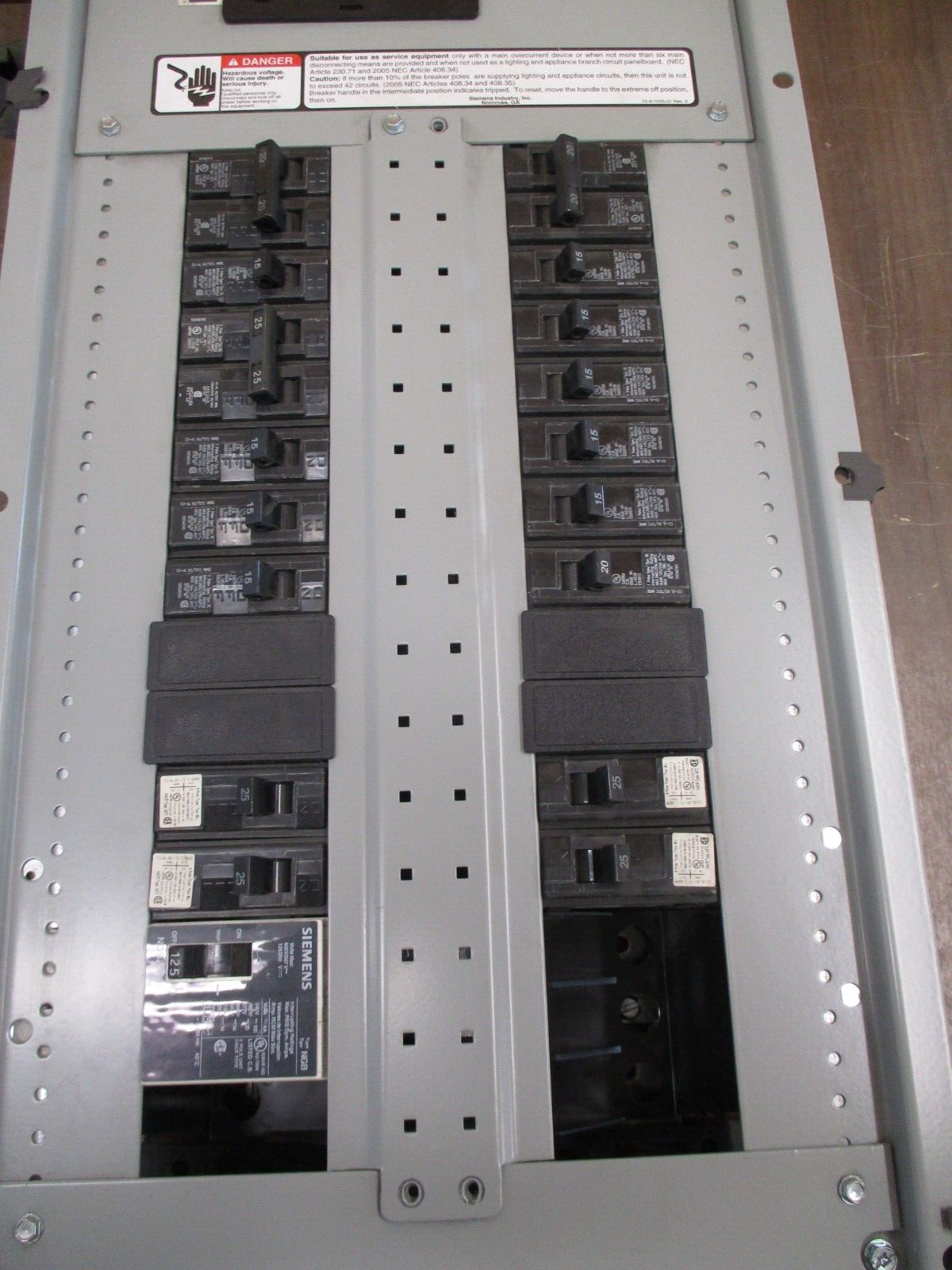 Siemens P2 Main Breaker Panelboard Interior P2A30QJ125FTS 125A Main 120/240V 1Ph