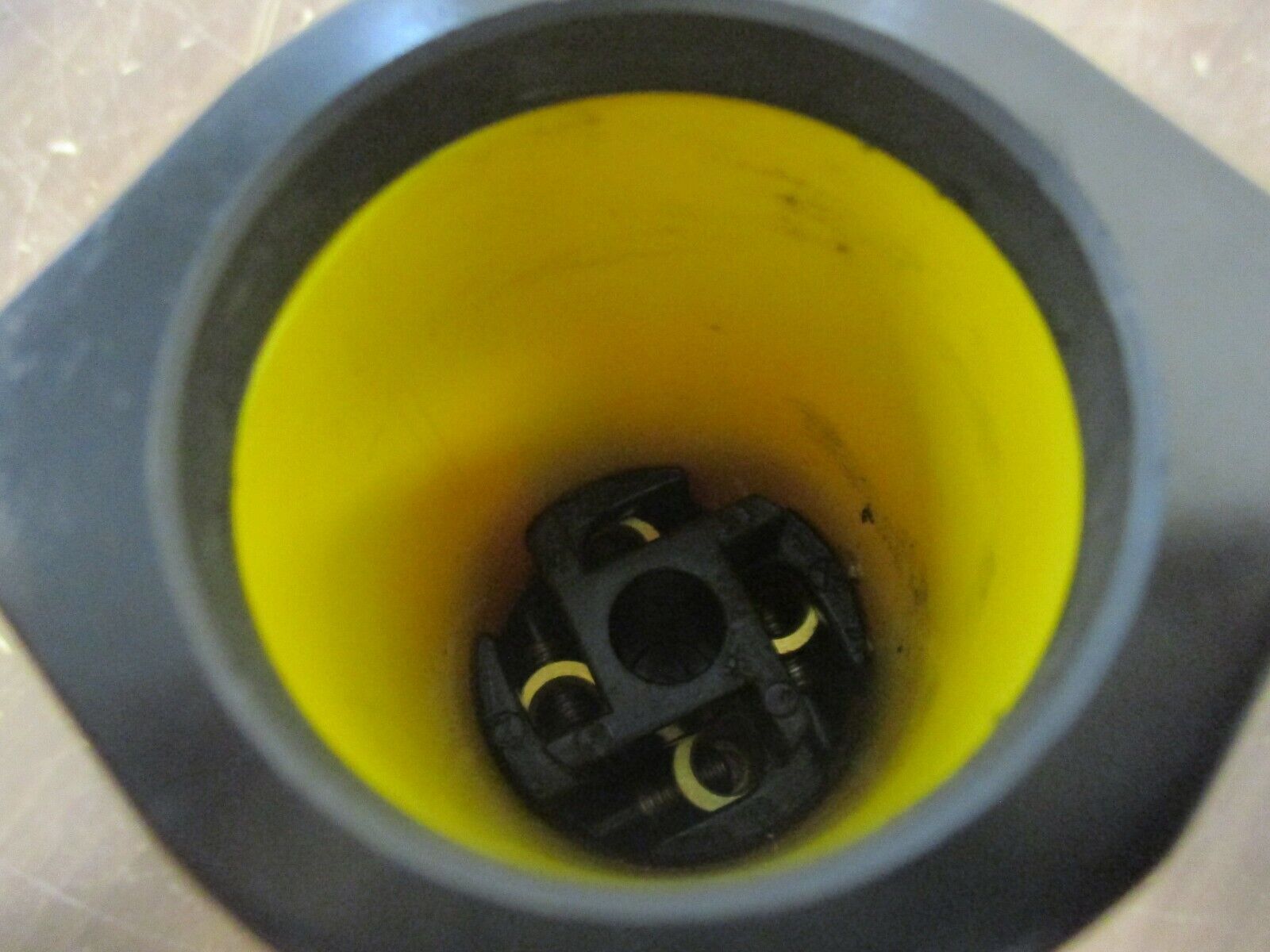 Thomas & Betts Russellstoll Connector 9C54U2T/C75 50A 250V 3P 4W Used *Open End*