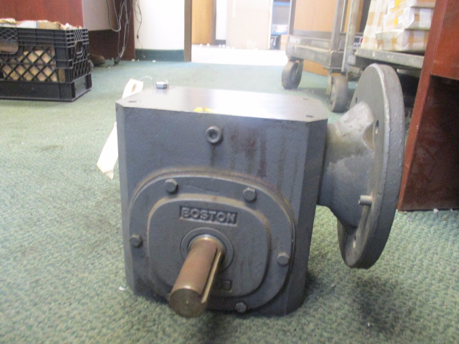 Boston Gear Reducer F732-20-B9 Ratio 20:1 3.79 HP In 2340 In-LB Torque Out New