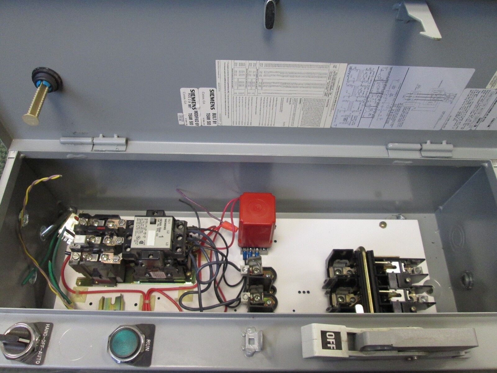 Siemens Combination SCF C12/SXL CO 27A 208V Coil nema Size 1 Used