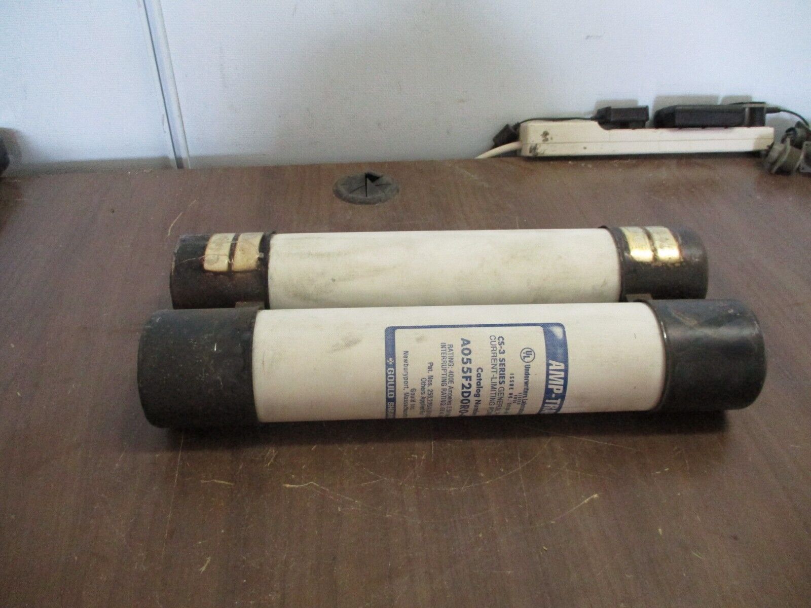 Gould Shawmut CS-3 Series Amp-Trap Fuse A055F2D0R0-400E 5.5kV 400E 60Hz Used