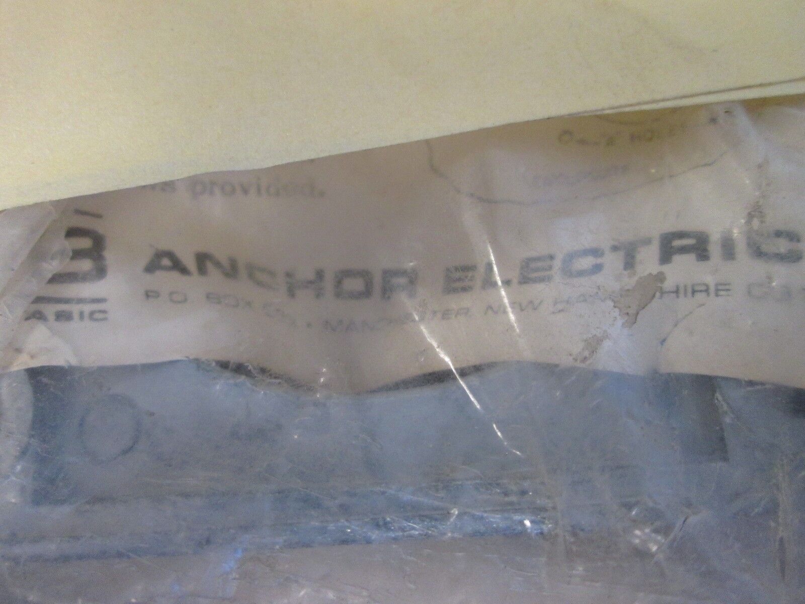 Anchor Hub 9794 H5 Size: 2-1/2" *Lot of 2* New Surplus