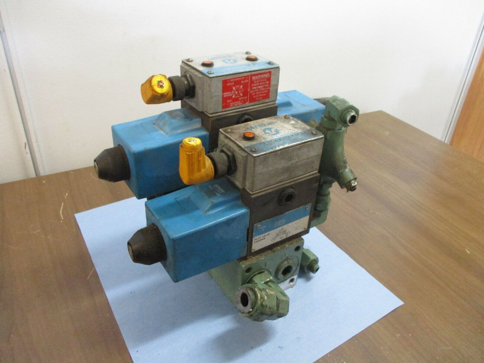 Vickers Pilot Valve Assembly PA5DG4S4LW-012C-H-60-S471/PA5DG4S4LW-012A-H-60-S471