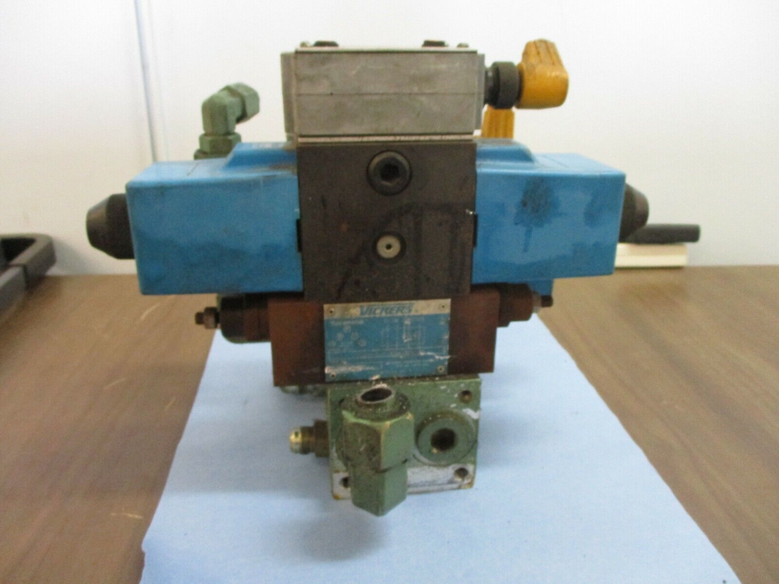 Vickers Pilot Valve Assembly PA5DG4S4LW-012C-H-60-S471/PA5DG4S4LW-012A-H-60-S471