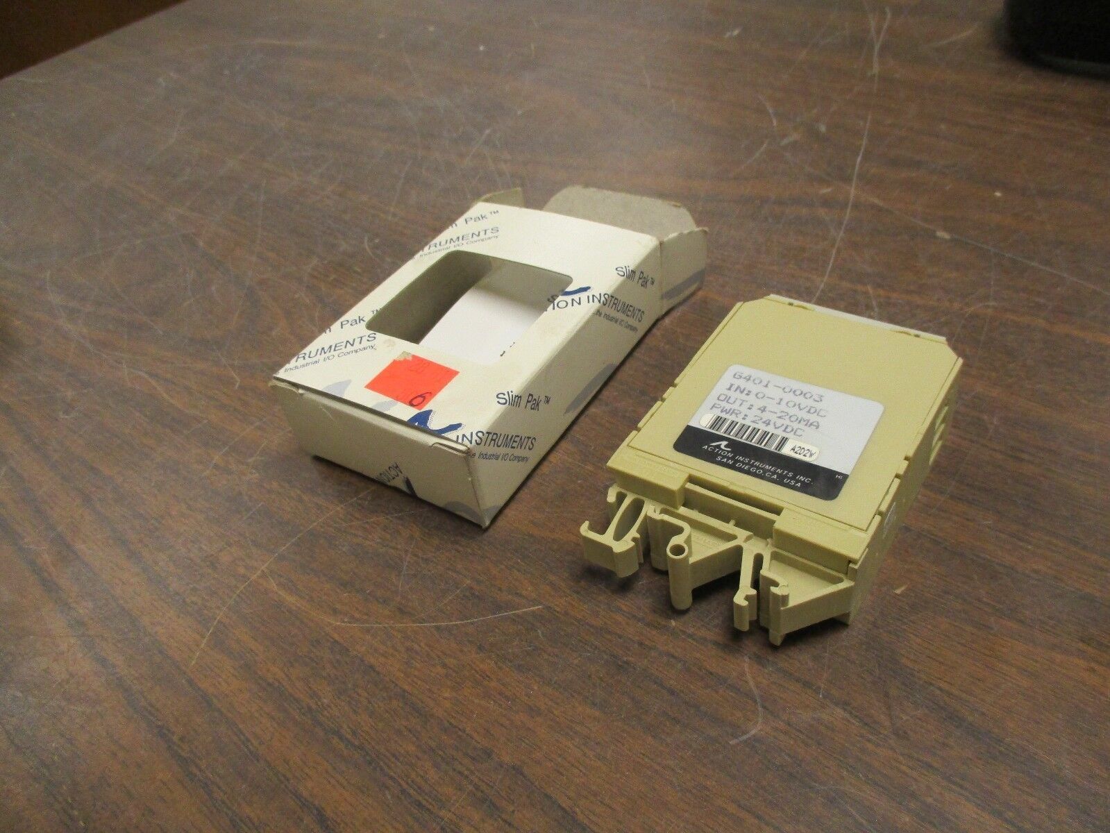 Action Instruments Slim Pak Isolator G401-0003 In:0-10VDC Out: 4-20mA Pwr: 24VDC
