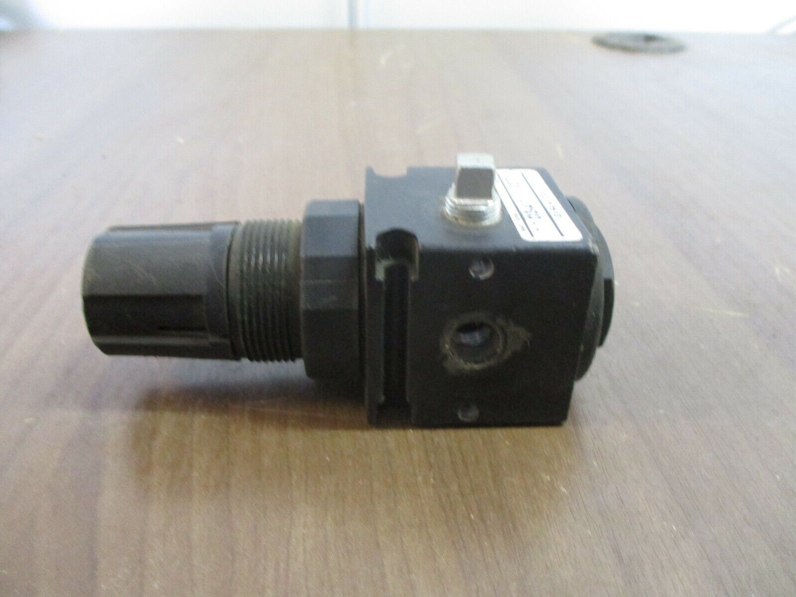 Graco Regulator 110341 Ser. I07 Used