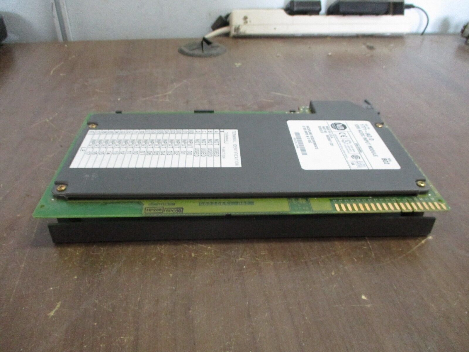 Allen-Bradley AC/DC Input Module 1771-IAD/D Rev. B02 120V *No Terminal* Used