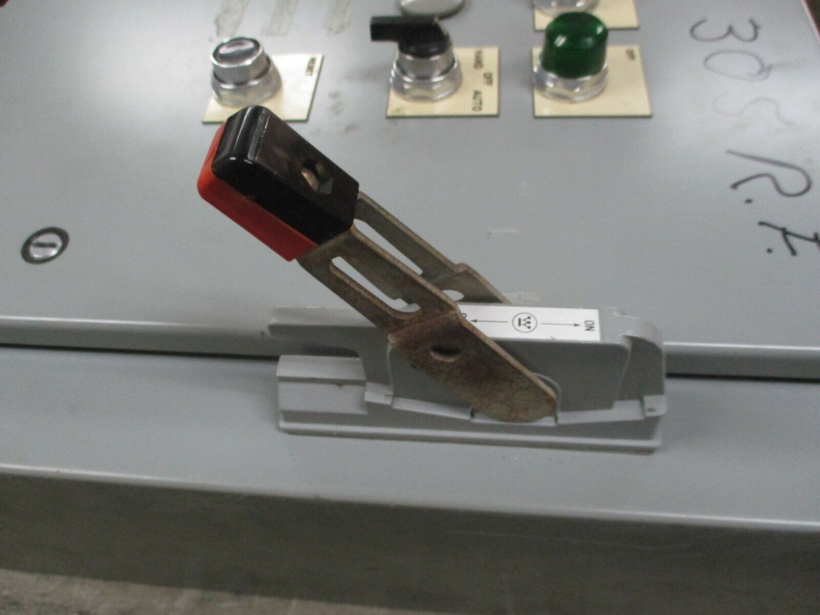 Westinghouse Softstart Breaker Combination EA045PN 200-600V 45/225A 60Hz Used