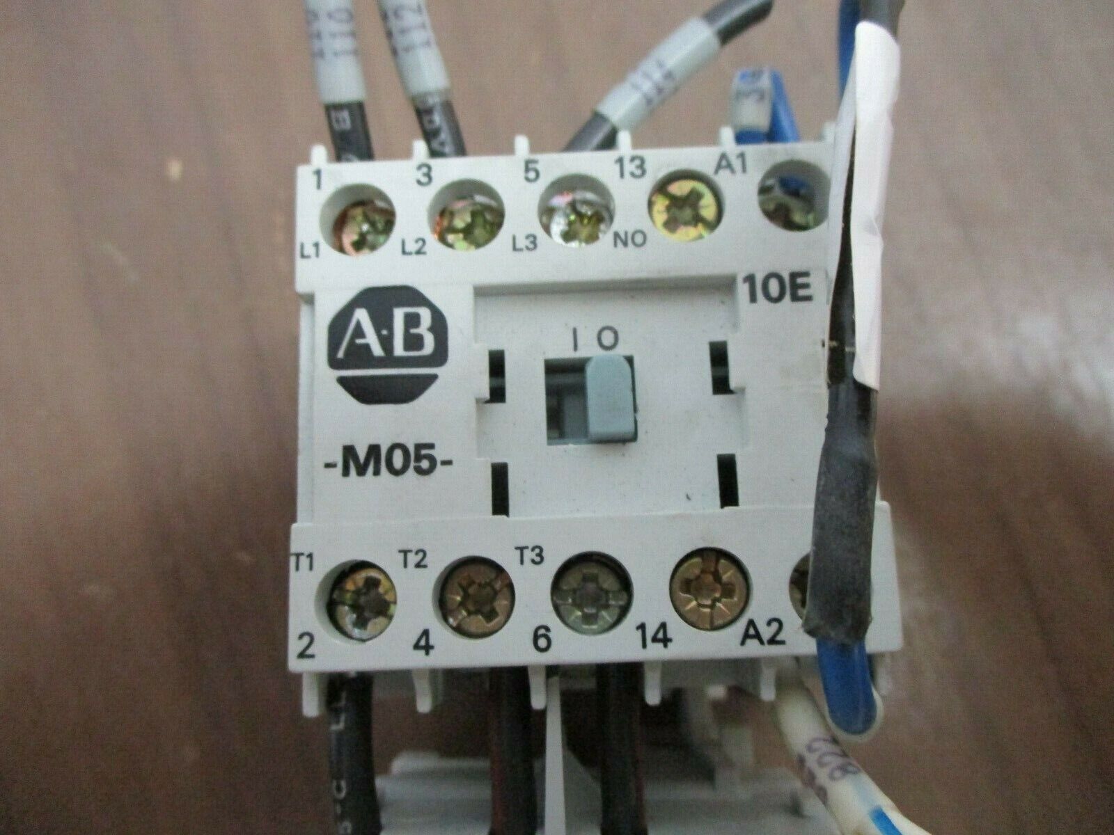 Allen-Bradley Starter 100-MO5NZ*3 / 193-EA1CB 24VDC Coil Trip: 0.32-1.0A Used