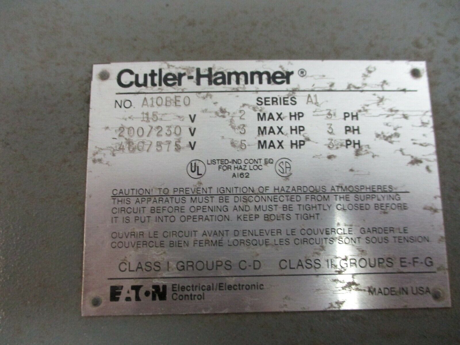 Cutler-Hammer Explosion Proof Enclosed Starter A10BE0 Ser. A1 5HP 575V 3Ph Used