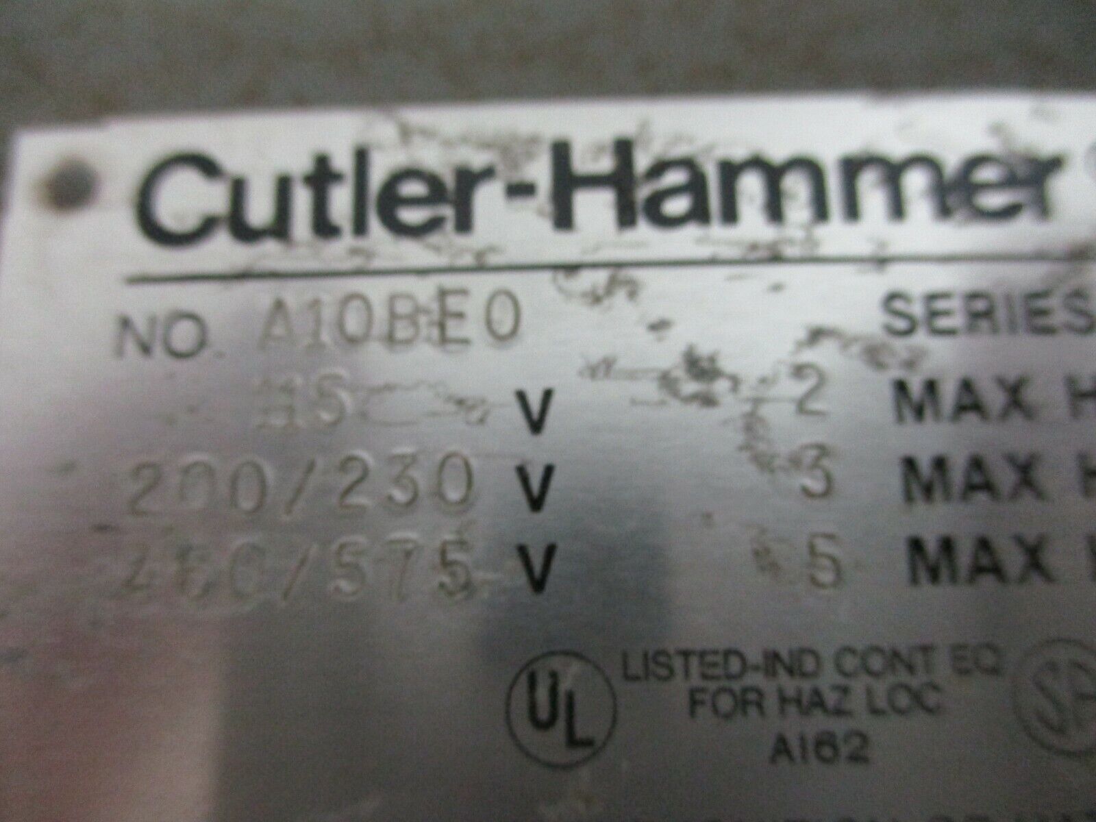 Cutler-Hammer Explosion Proof Enclosed Starter A10BE0 Ser. A1 5HP 575V 3Ph Used