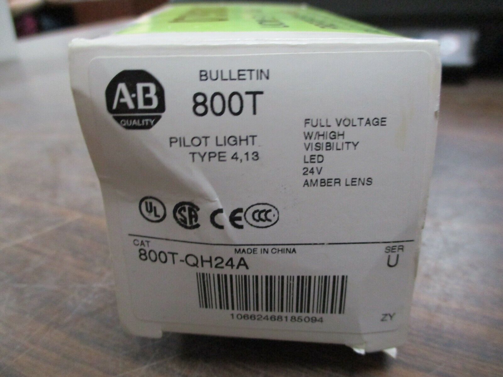 Allen-Bradley 800T Pilot Light 800T-QH24A 24V Amber *Missing Gasket* New Surplus