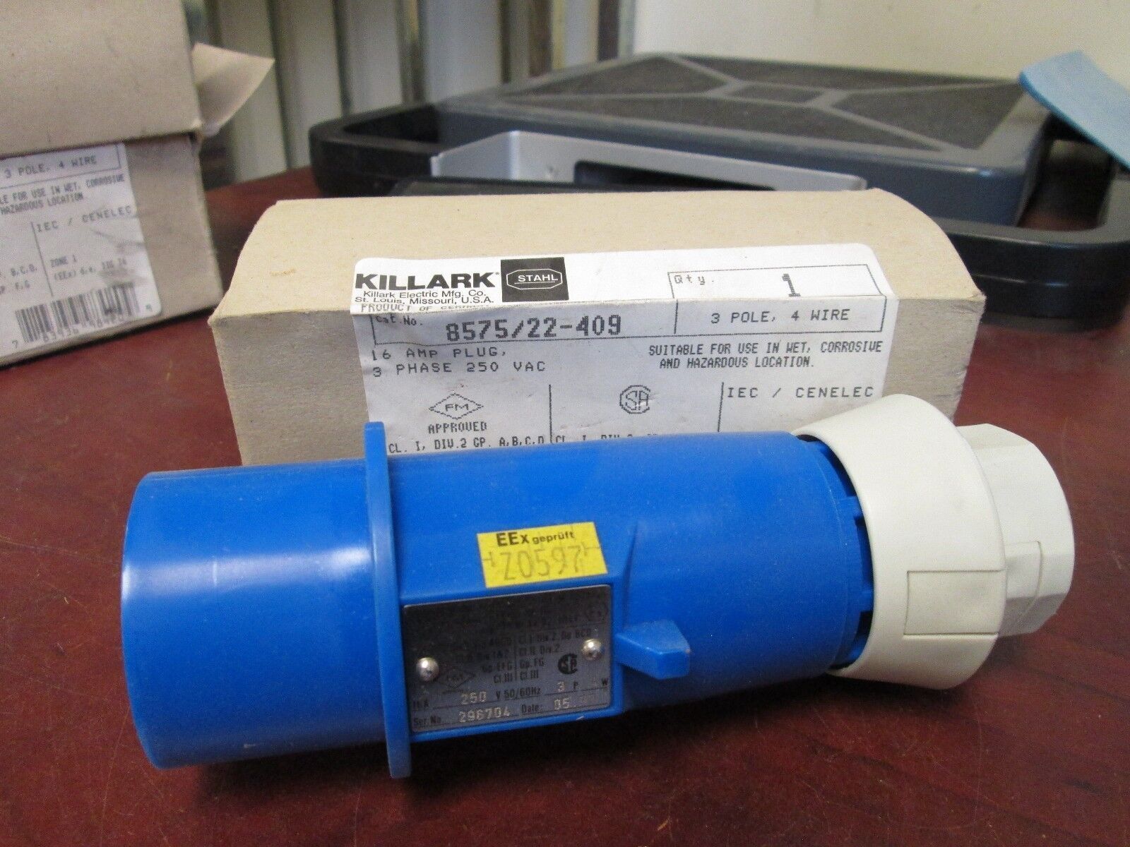 Killark Plug 8575/22-409 16A 250VAC 3P 4W 3Ph New Surplus