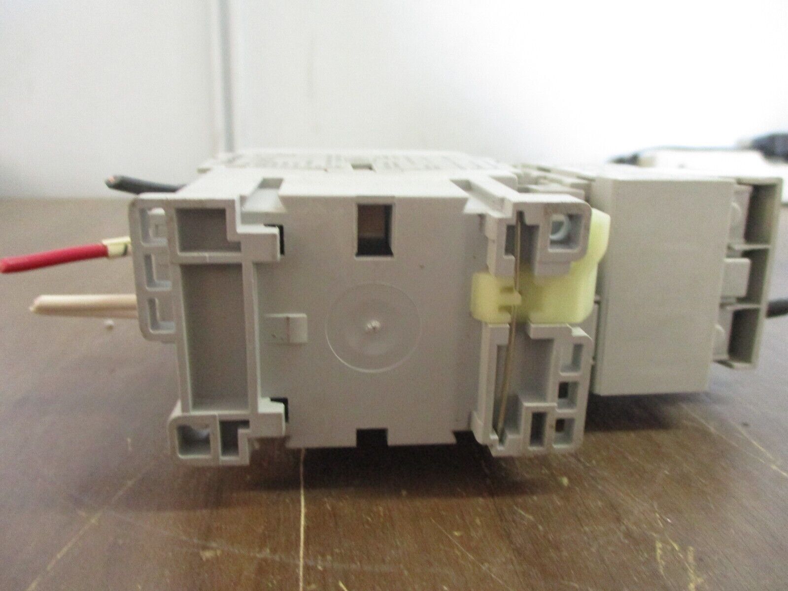 Allen-Bradley Starter 100-C37*00/193-EA2HC 120V Coil Trip: 12-37A w/ Aux Contact