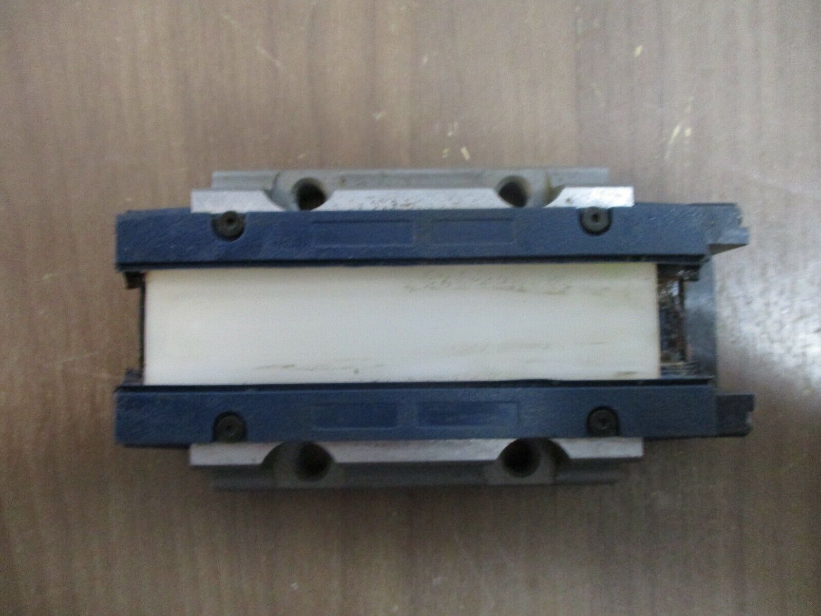 IKO Bearing Block Rail LWHTG25 *No Box* New Surplus