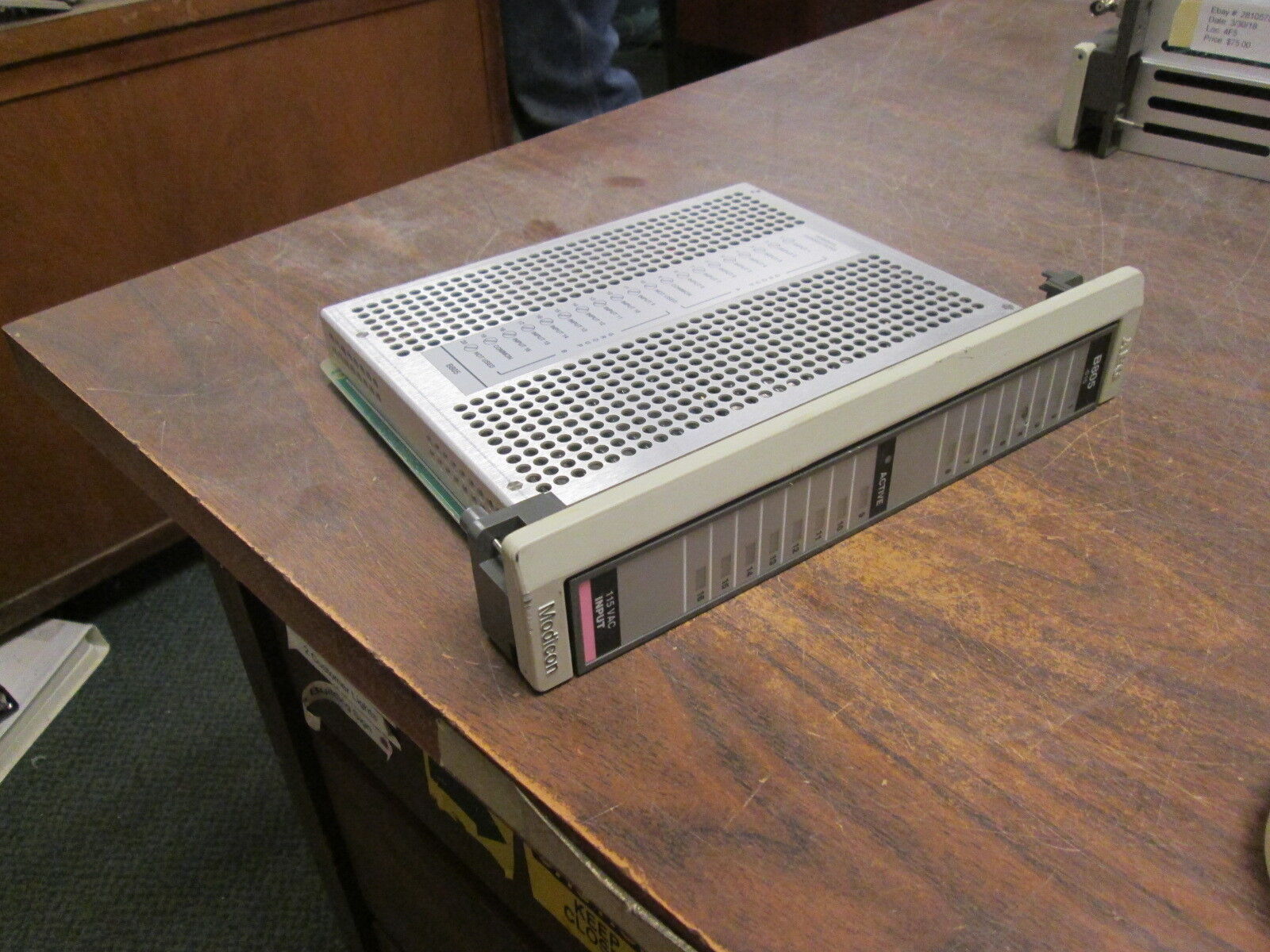 Modicon 16PT Output Module AS-B805-016 115V Used