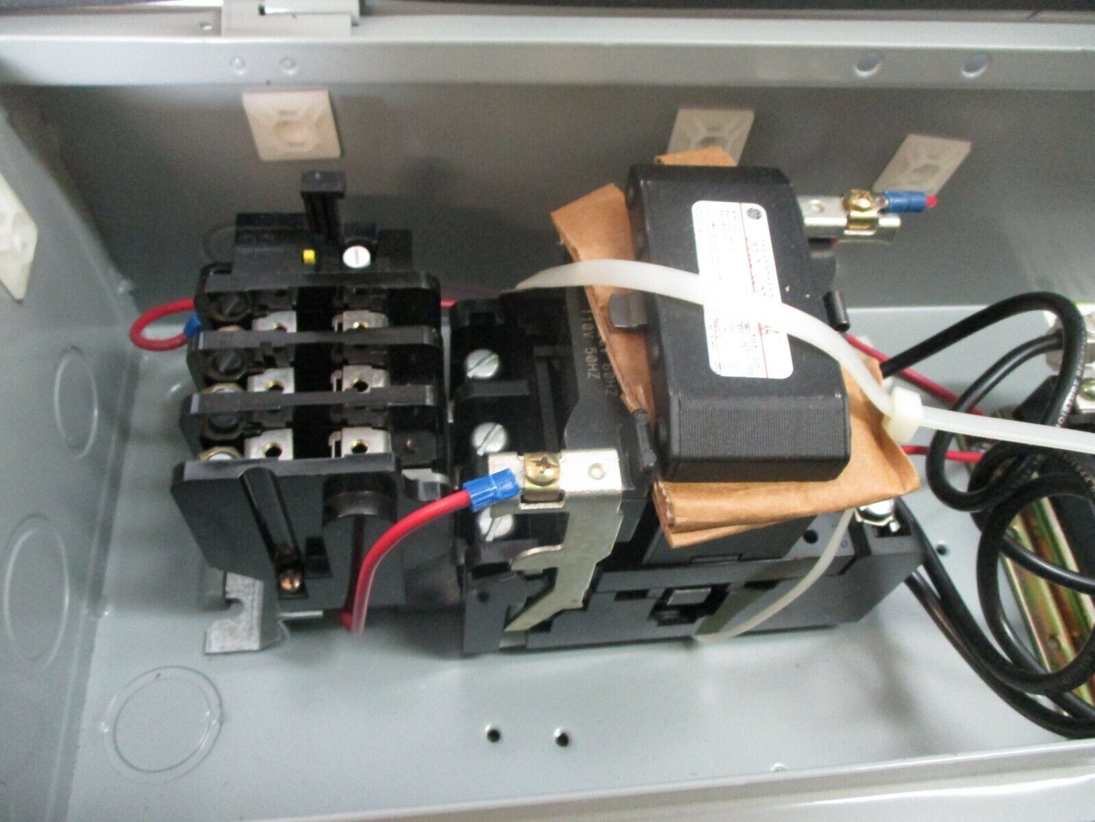 GE Fusible Size 2 Combination CR308DT02RB1AAAAA 115-120V Coil 45A, 600V