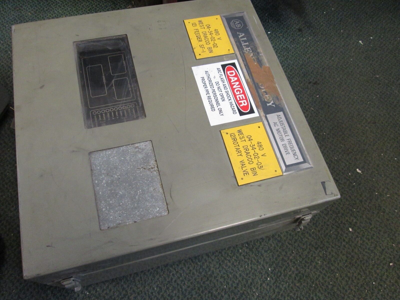 Allen-Bradley AC Drive 1334-DJB 3Ph In: 460V 9.7A Out: 0-460V 11.3A Used