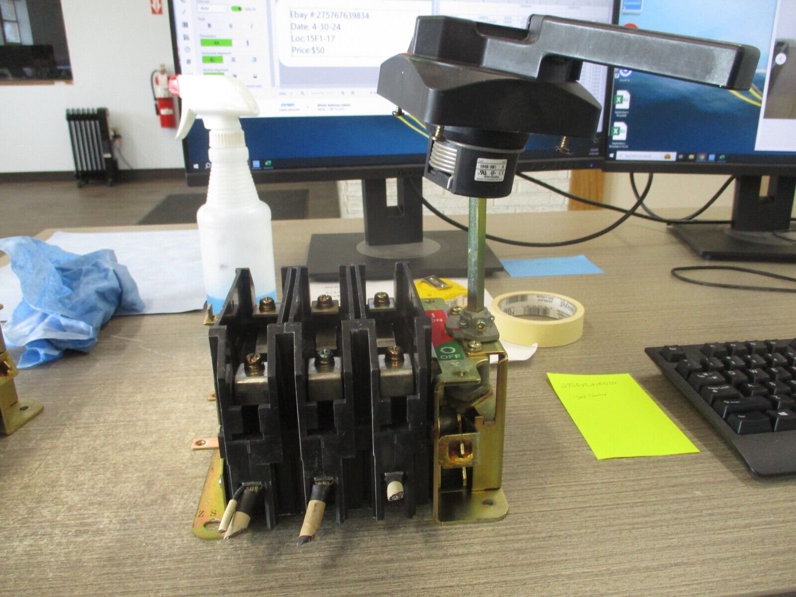 Allen-Bradley Fusible Disconnect Switch 194R-NJ100P3 Ser. B 100A 600V 3Ph Used