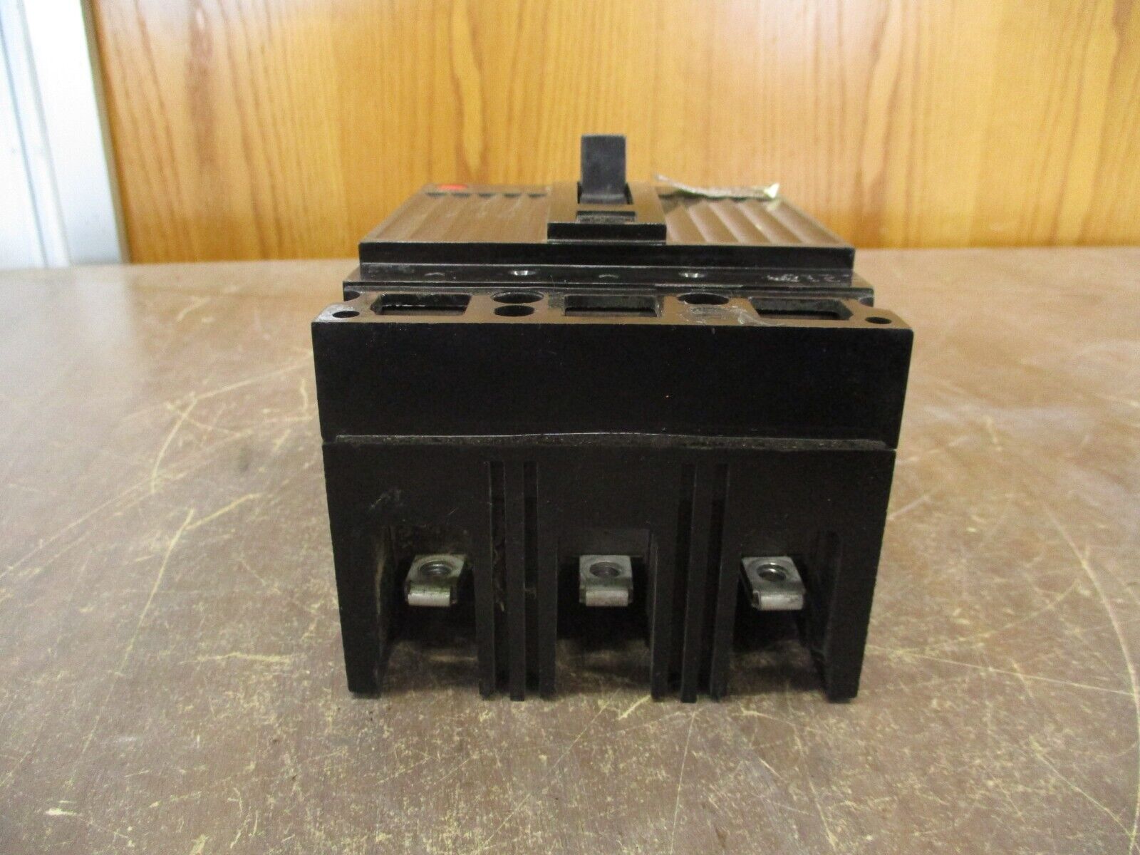 GE Mag-Break Circuit Breaker TEC36030 30A 600V 3P Used