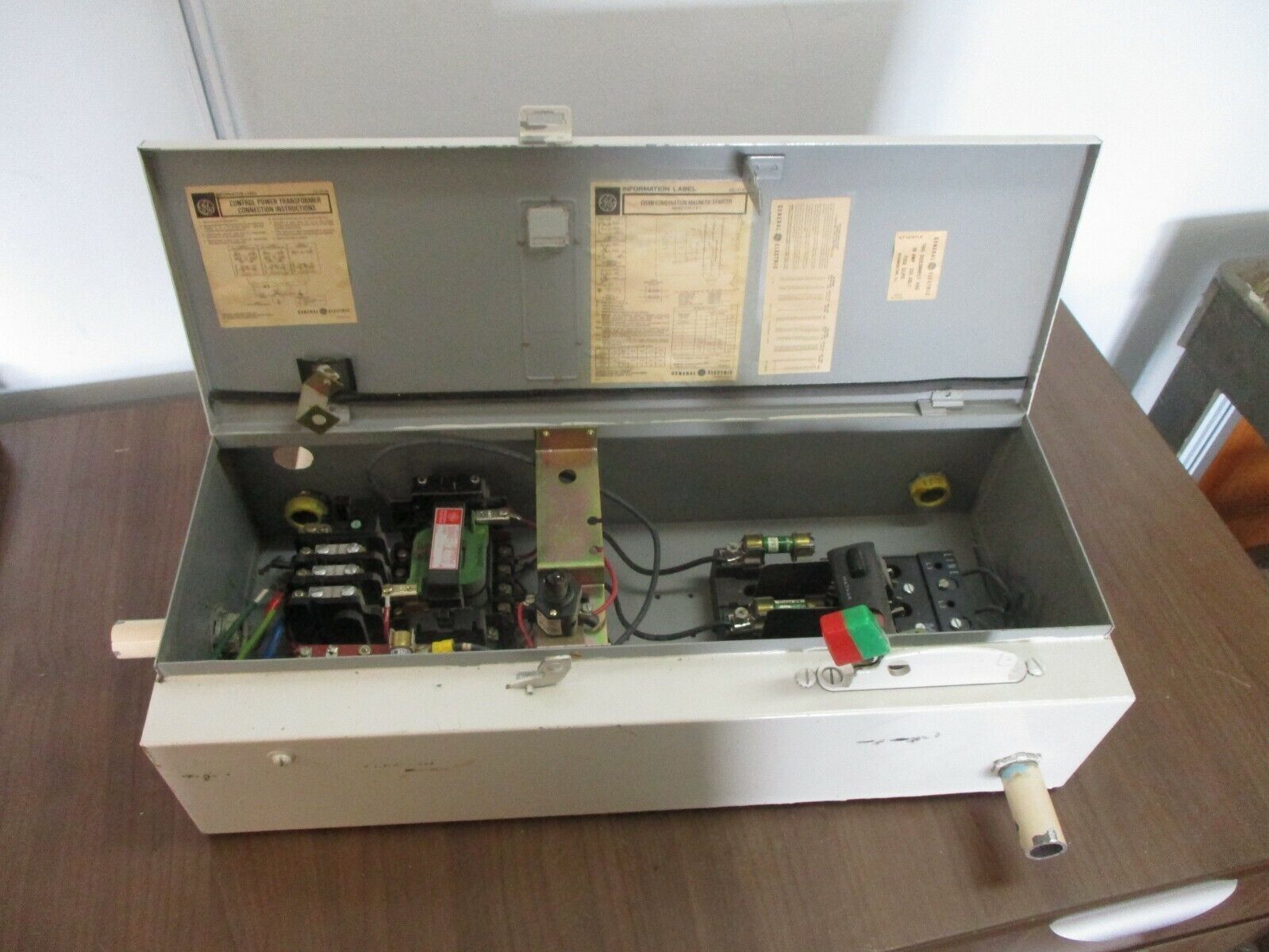 GE Fusible Size 0 Combination CR208B100BYJ42 120V Coil 18A 600V Used