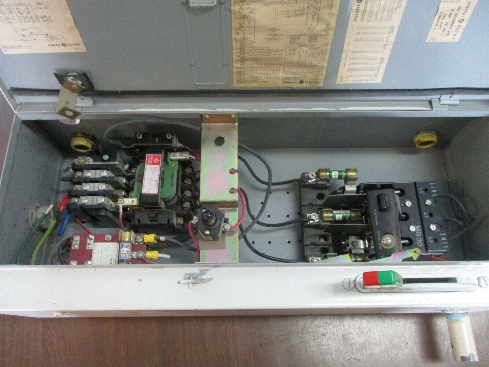 GE Fusible Size 0 Combination CR208B100BYJ42 120V Coil 18A 600V Used