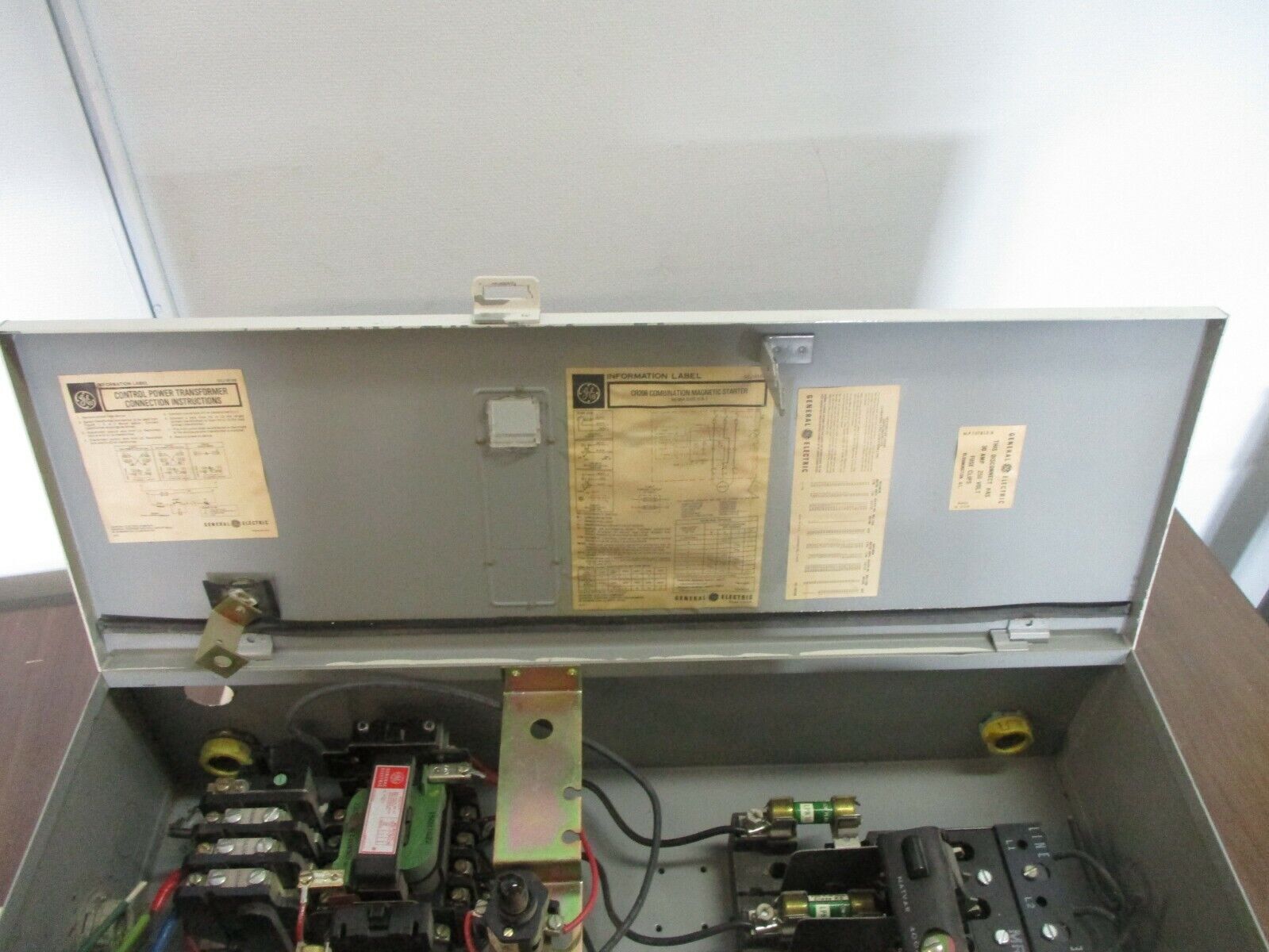 GE Fusible Size 0 Combination CR208B100BYJ42 120V Coil 18A 600V Used