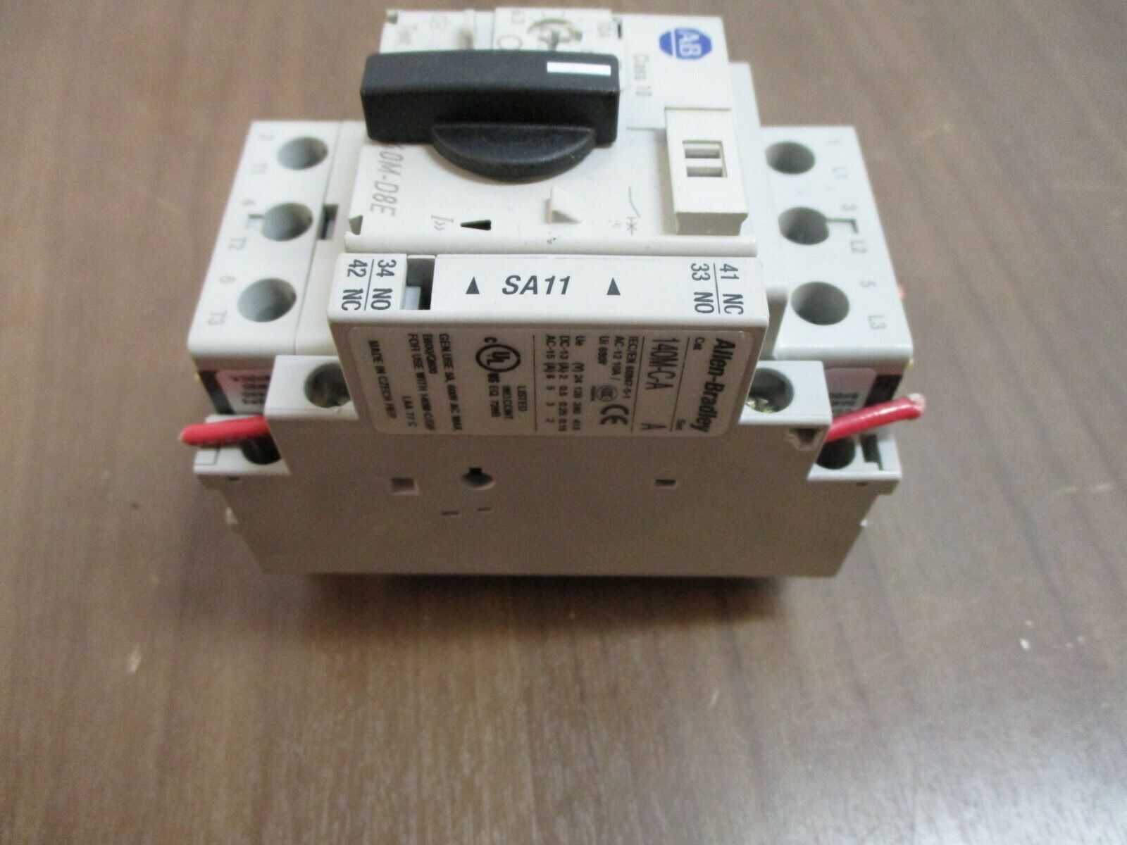 Allen-Bradley Manual Starter 140M-D8E-C10 Ser. C Trip: 6.3-10A w/Aux Contact