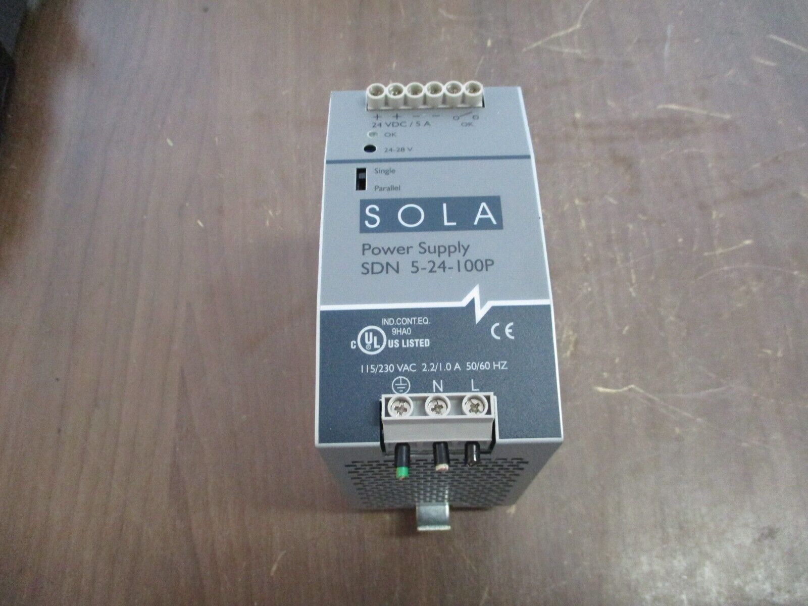 Sola / Hevi-Duty Power Supply SDN 5-24-100P Input: 115/230VAC 2.2/1.0A 50/60Hz