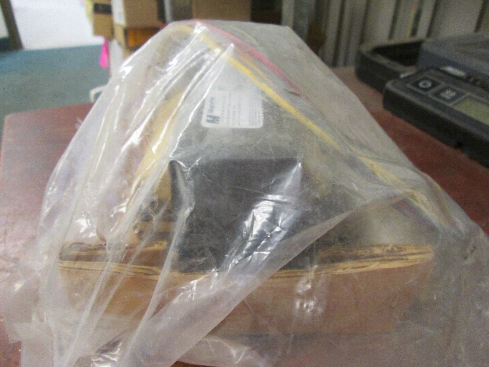 MagneTek Autotransfromer w/Capacitor M400MLTAC4M New Surplus