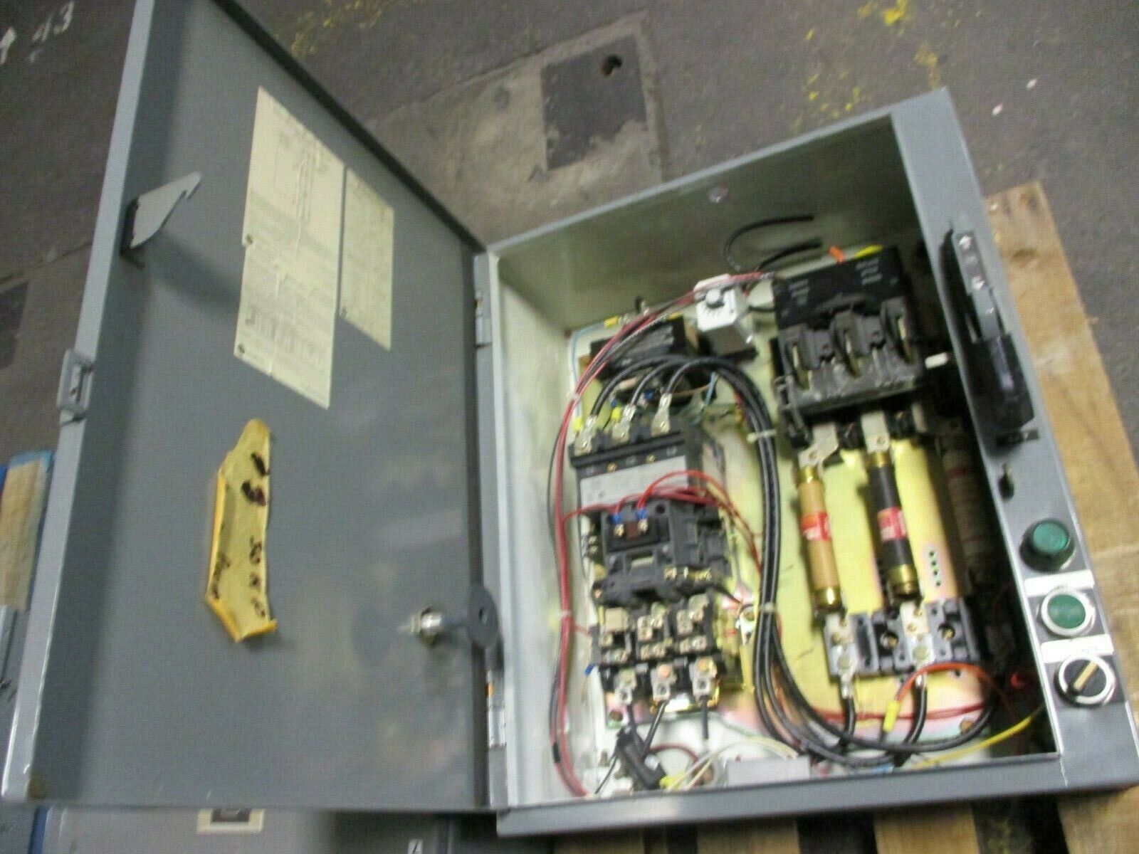 Allen-Bradley Fusible Size 3 Combination 509-DOD 115-120V Coil 90A 600V Used