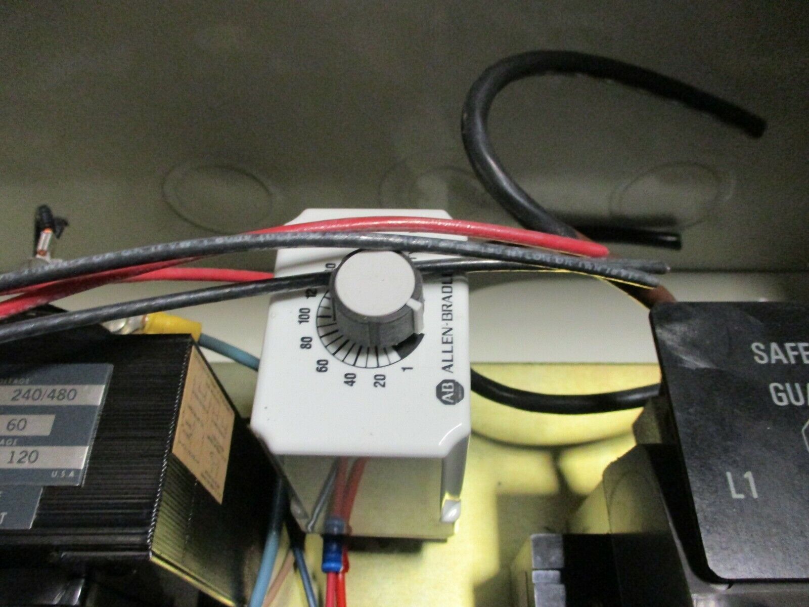 Allen-Bradley Fusible Size 3 Combination 509-DOD 115-120V Coil 90A 600V Used