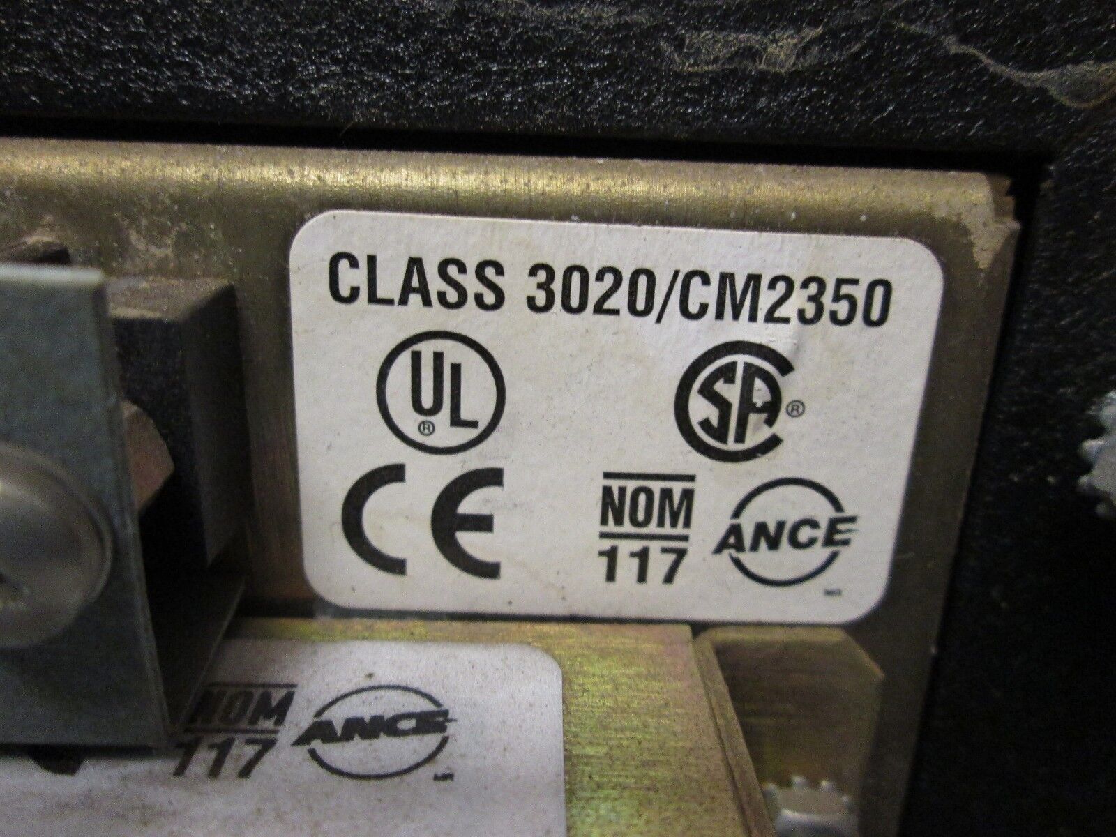 Square D Power Logic Circuit Monitor 3020/CM2350 With 3020 IOM-11 Used