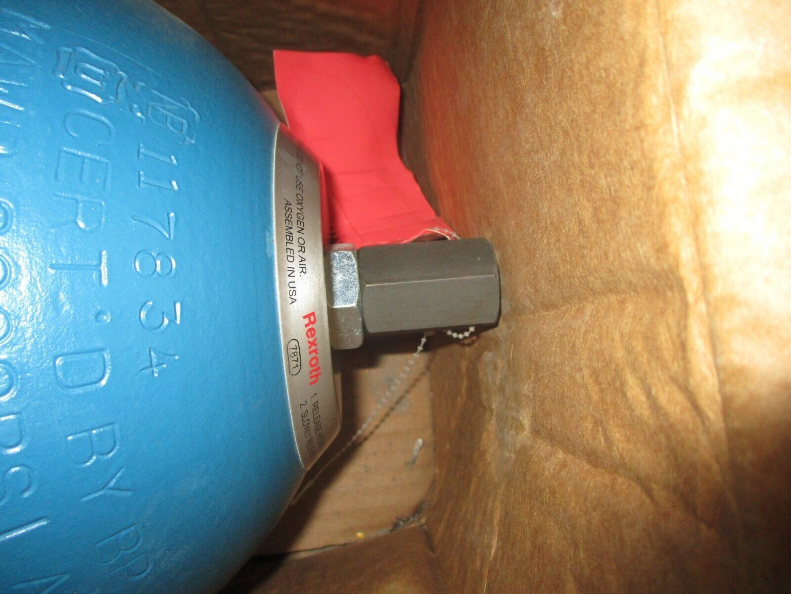 Bosch Rexroth Hydro-Pneumatic Bladder Accumulator R978045736 New Surplus
