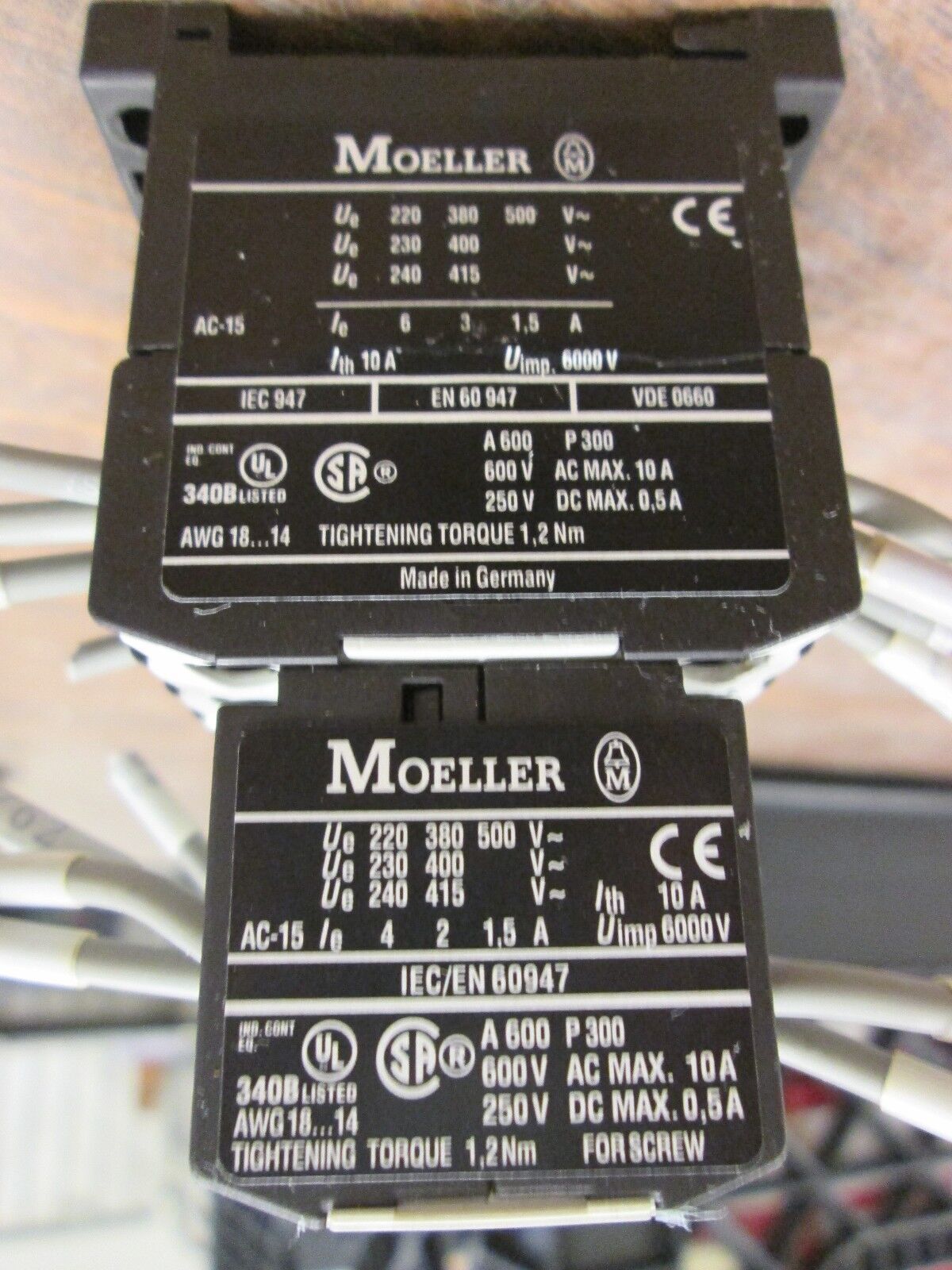 Moeller Contactor DIL ER-40-6 24VDC Coil w/ Aux Contact Block 600V 10A Used