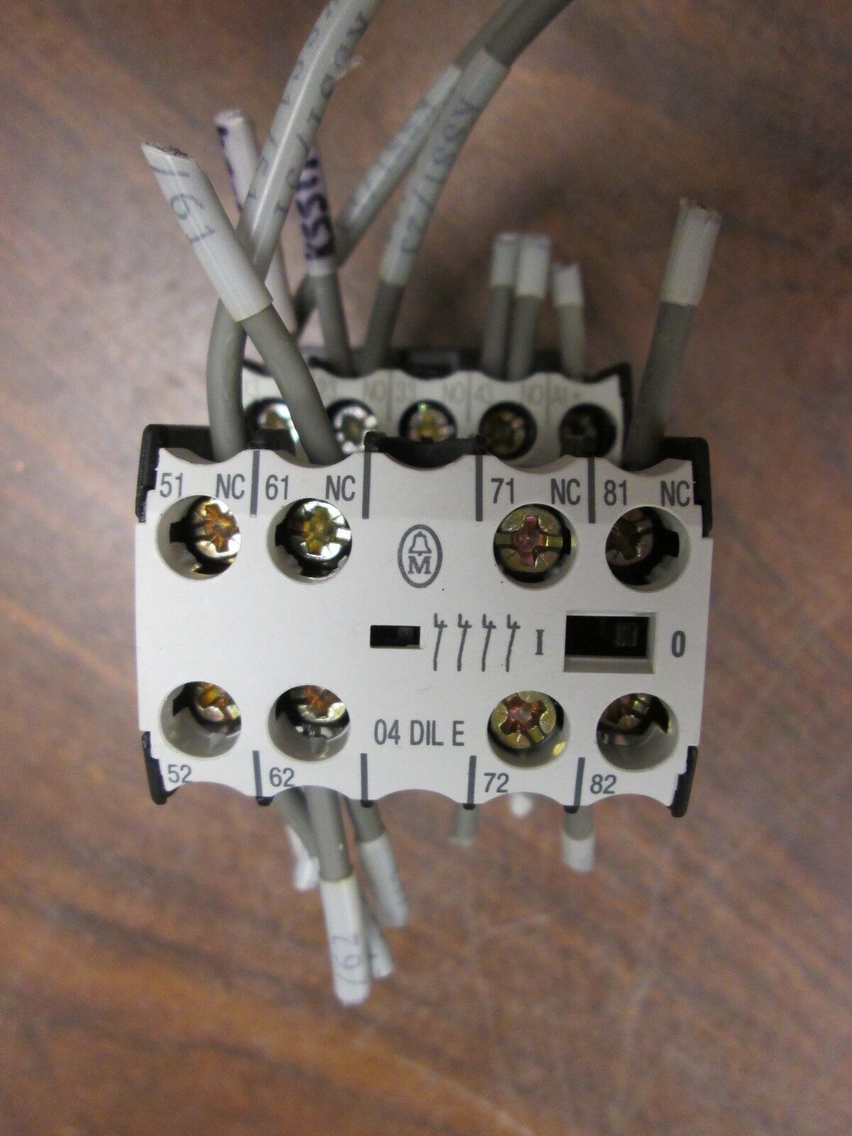 Moeller Contactor DIL ER-40-6 24VDC Coil w/ Aux Contact Block 600V 10A Used